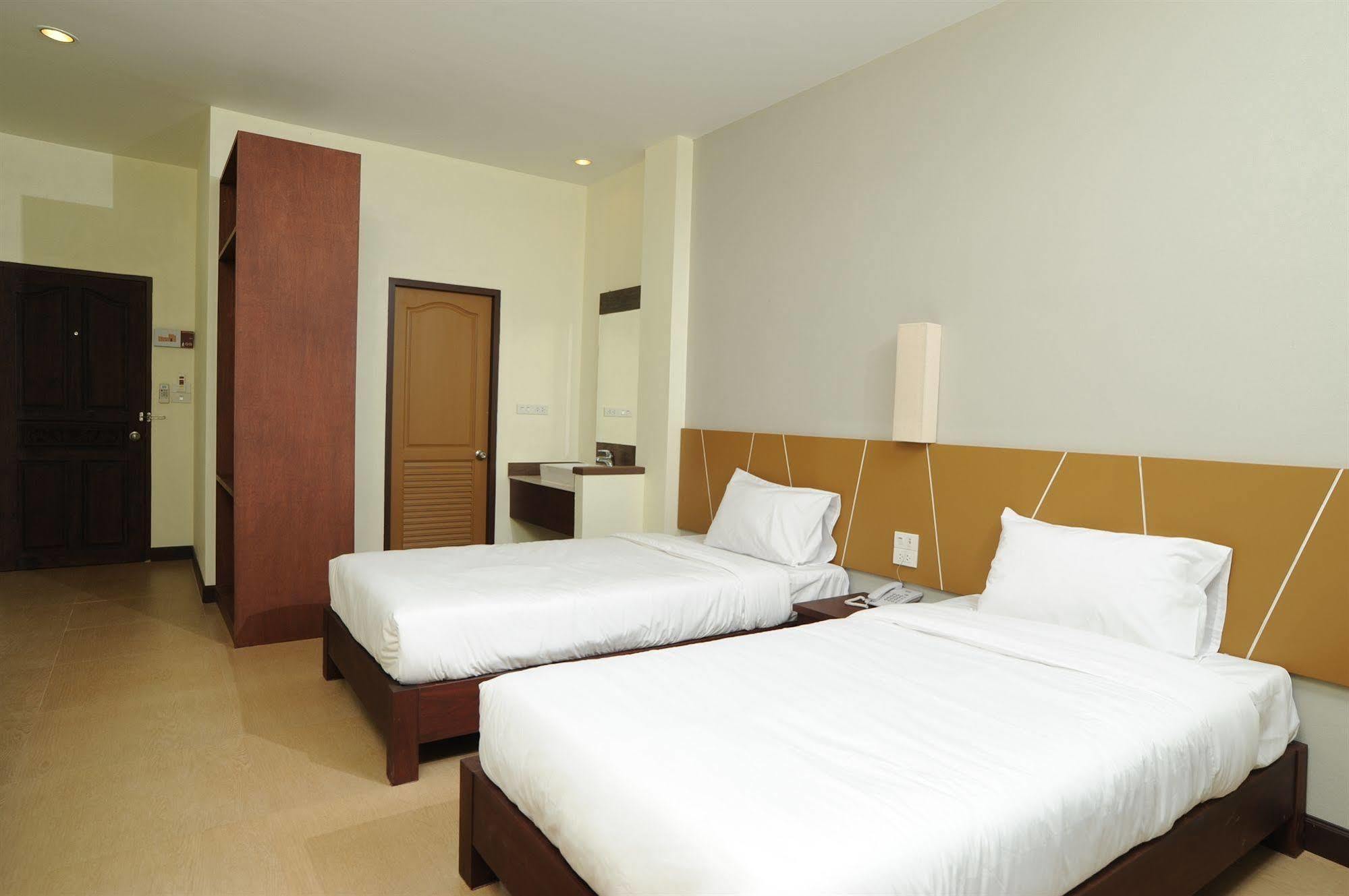 Mawin Hotel Chiang Mai Esterno foto