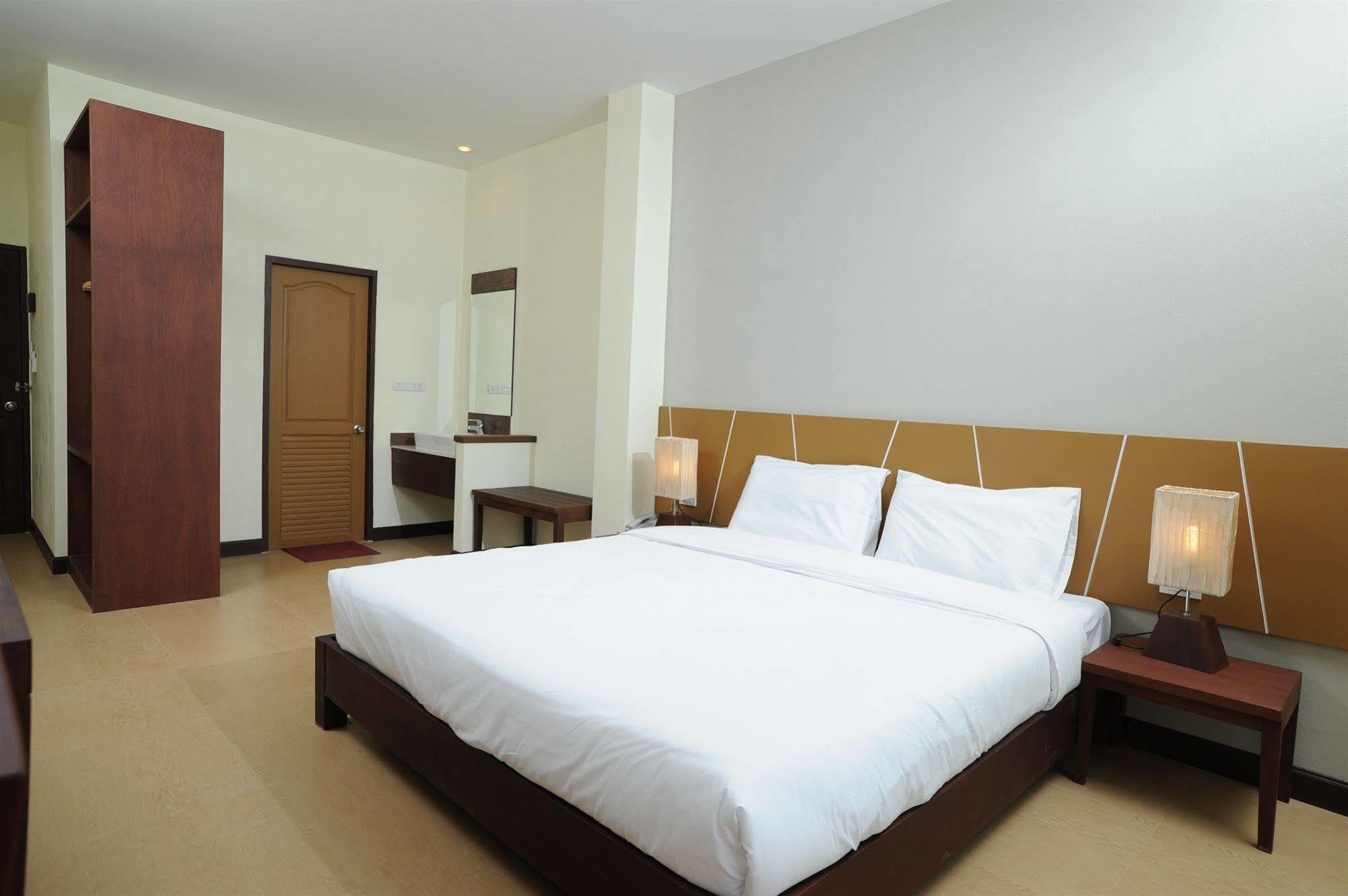 Mawin Hotel Chiang Mai Esterno foto